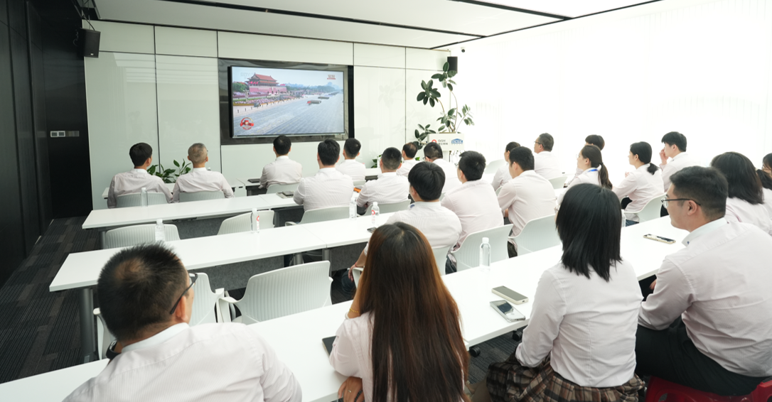 QGM | Vpřed vlastenectví a shromažďování síly pro pokrok